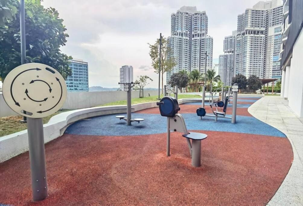 C0704 Almas Suite Seaview & Netflix Stay Nusajaya  Exterior photo